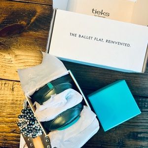 Limited Edition Tahitian Pearl Tieks